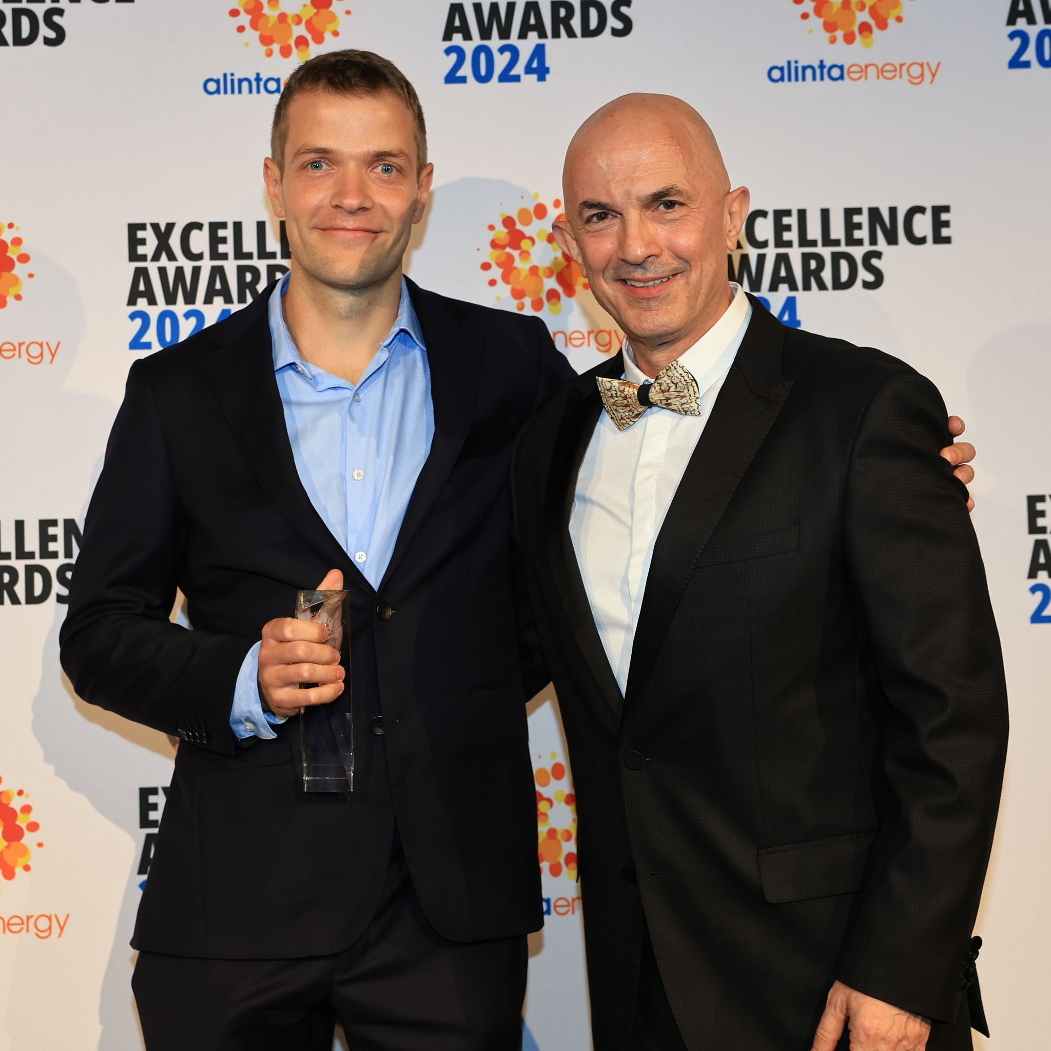 Oscar Carlberg (left) receives his Excellence Award from our Chief Financial Officer Vince Nicoletti.